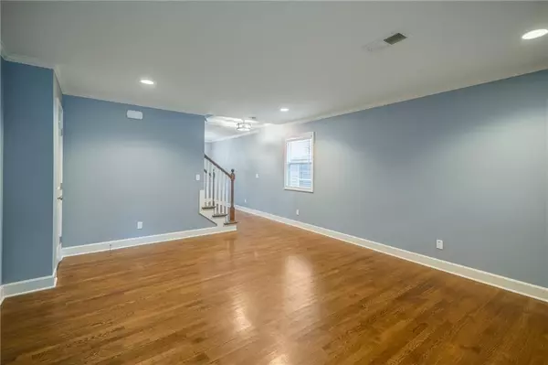 Kansas City, MO 64114,105 W 78th ST
