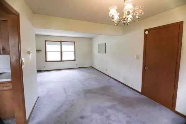 Kansas City, KS 66106,5168 Douglas AVE