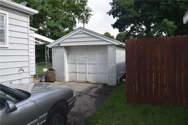 St Joseph, MO 64507,3425 Sacramento ST