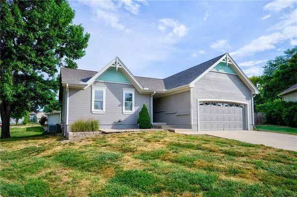 Kearney, MO 64060,1702 Flintrock ST