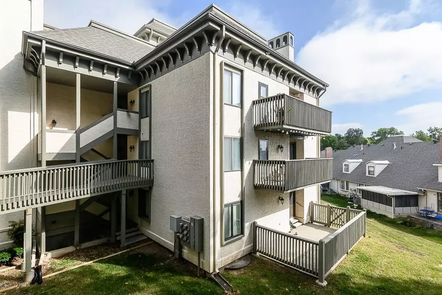 303 E Partridge #G AVE, Independence, MO 64055