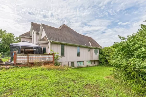 Pomona, KS 66076,1171 Rock Creek RD