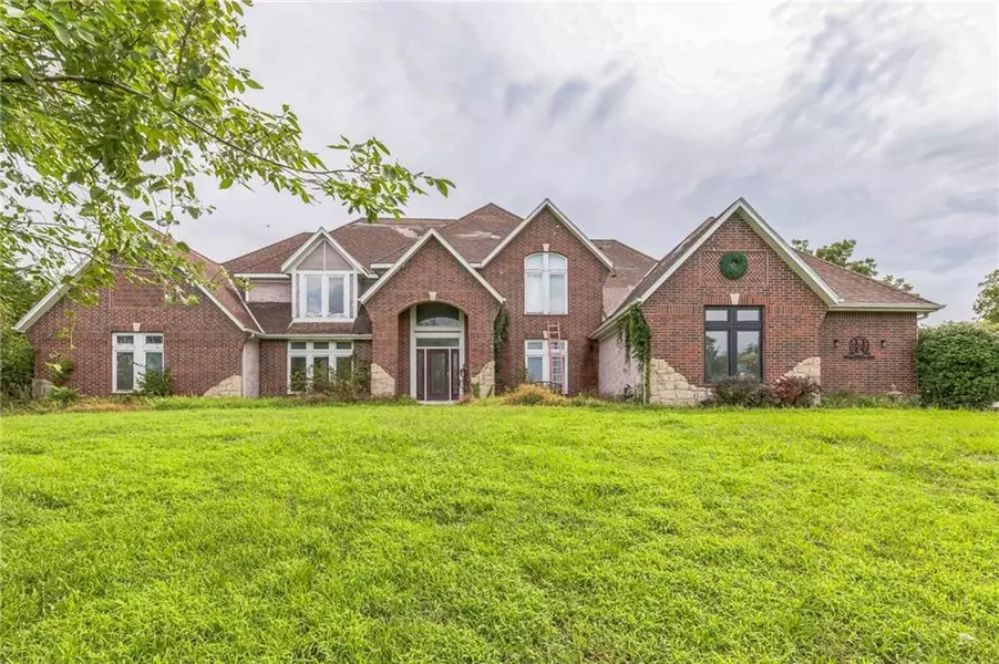 1171 Rock Creek RD, Pomona, KS 66076