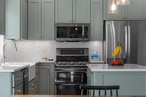 Lawrence, KS 66049,1114 Kanza DR