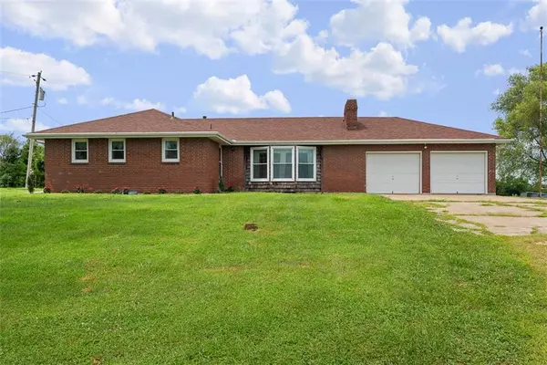 Basehor, KS 66007,19701 163 ST