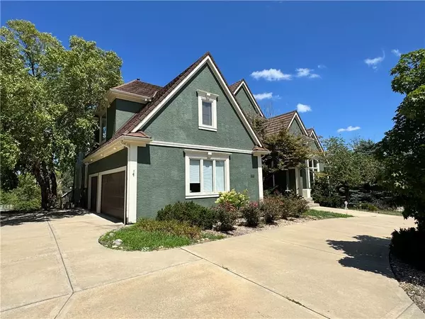 Leawood, KS 66224,3540 W 153rd TER