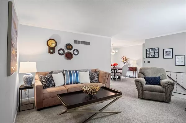 Grandview, MO 64030,6007 E 140th ST