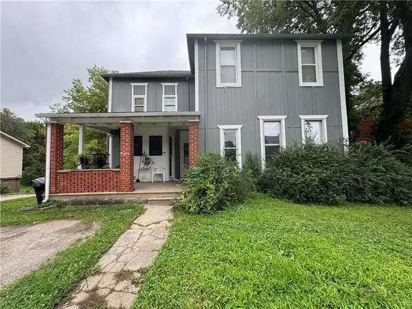 Warrensburg, MO 64093,105 S College ST