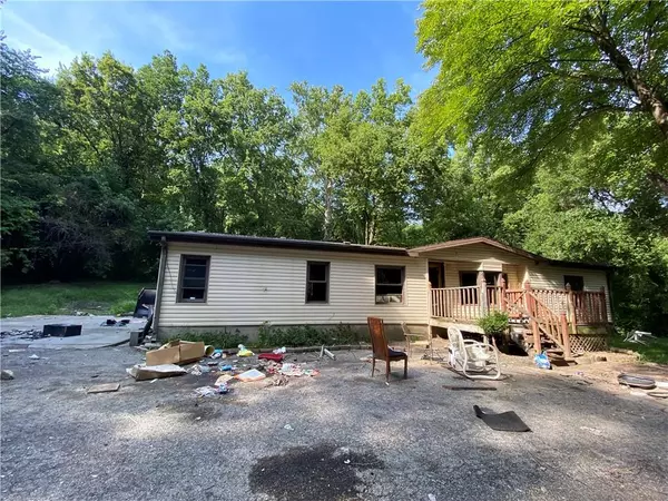 St Joseph, MO 64505,801 Roosevelt AVE