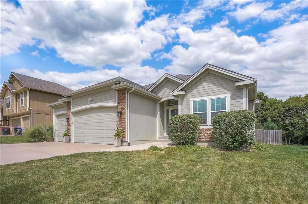 Greenwood, MO 64034,1806 Curtis DR