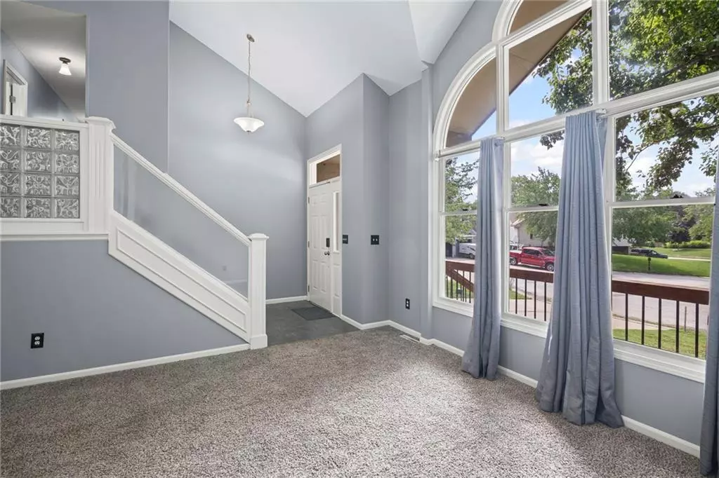 Blue Springs, MO 64014,311 NE Bridge PL