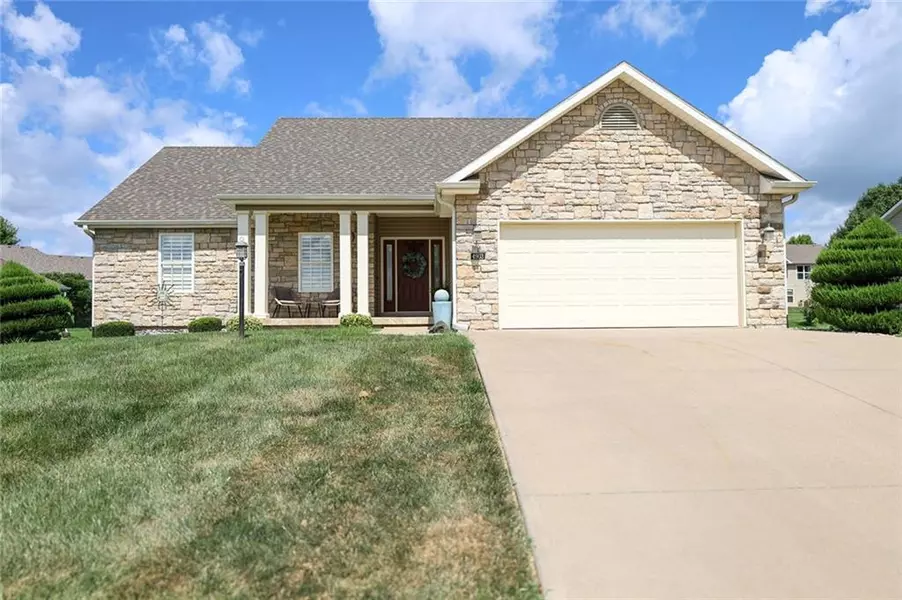 4903 N Wilshire DR, St Joseph, MO 64506