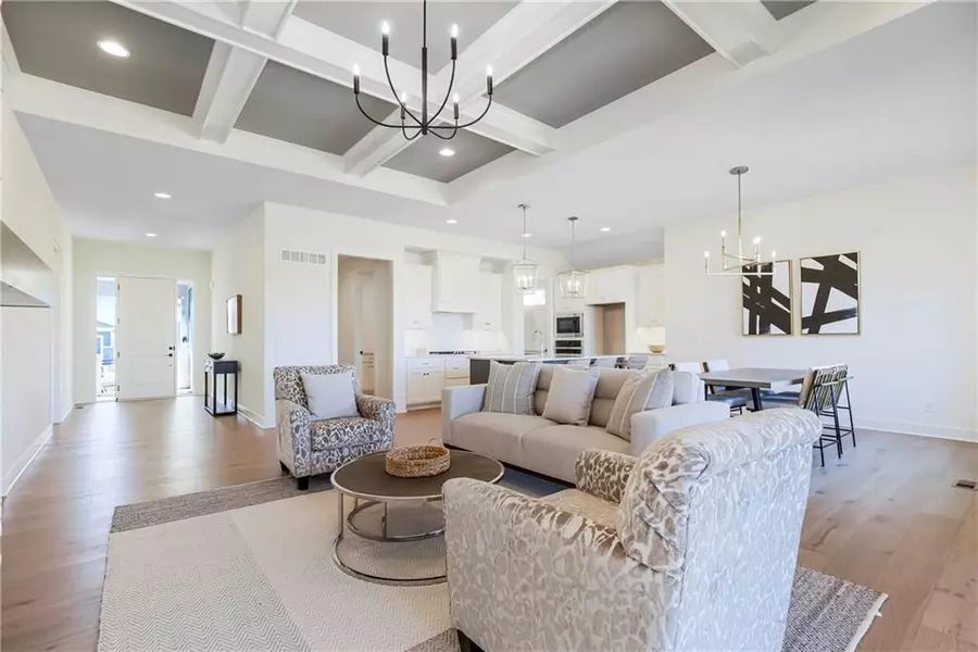 3900 W 158TH PL, Overland Park, KS 66224