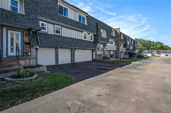 Grandview, MO 64030,8003 E 130th CT