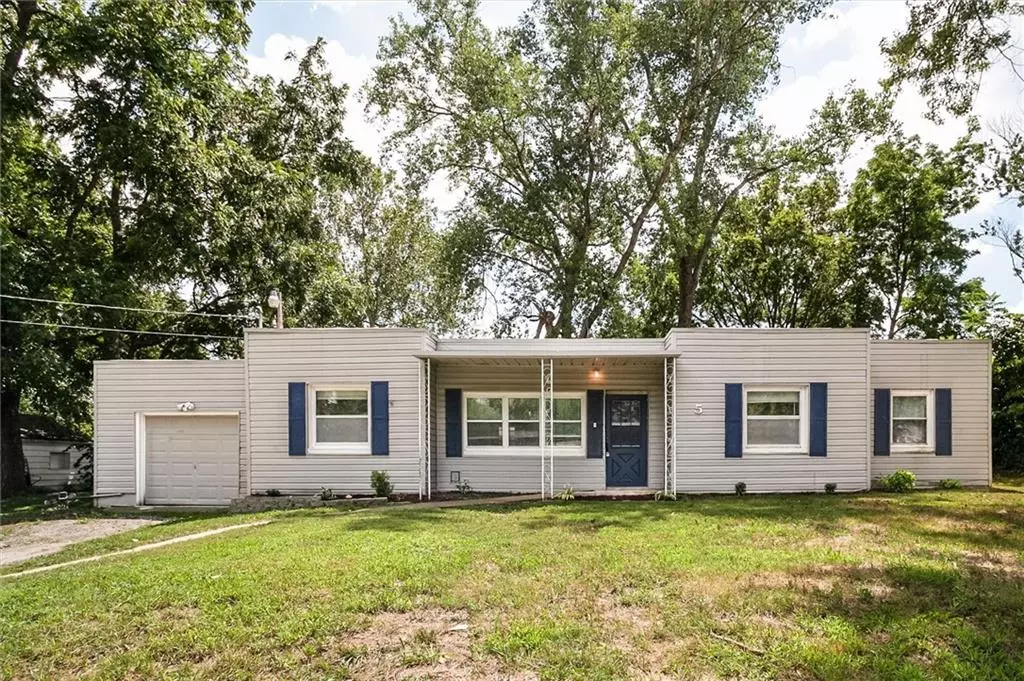 Gladstone, MO 64118,5 NE 74TH ST