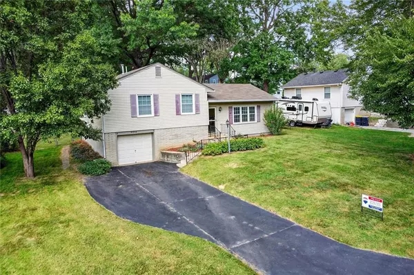 Kansas City, MO 64117,4814 NE 34th TER