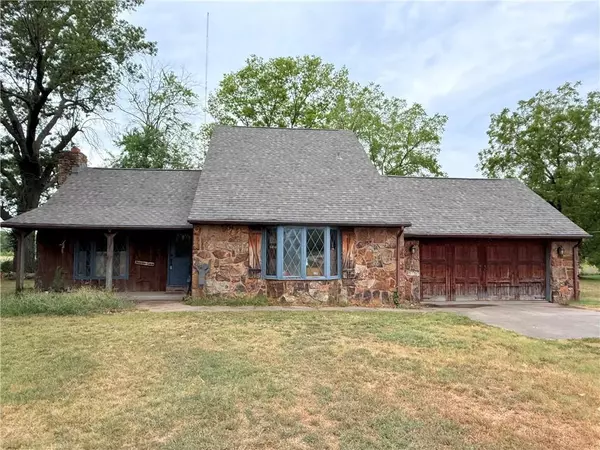 8526 SE 70th TER, Baxter Springs, KS 66713