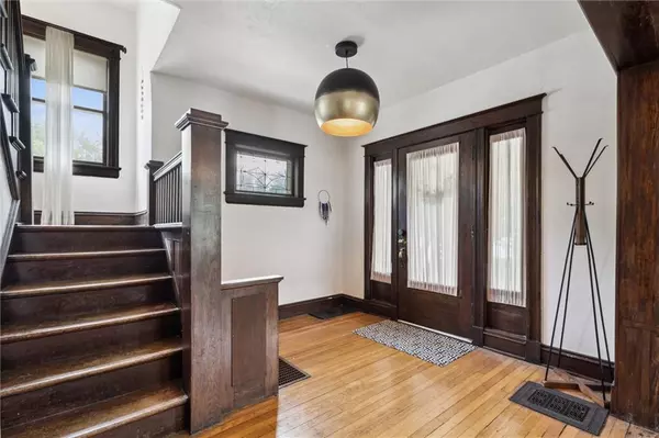 Lawrence, KS 66046,2301 Massachusetts ST