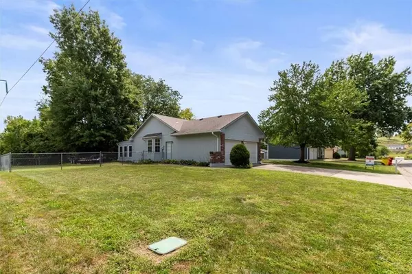 Oak Grove, MO 64075,2407 S Owings ST