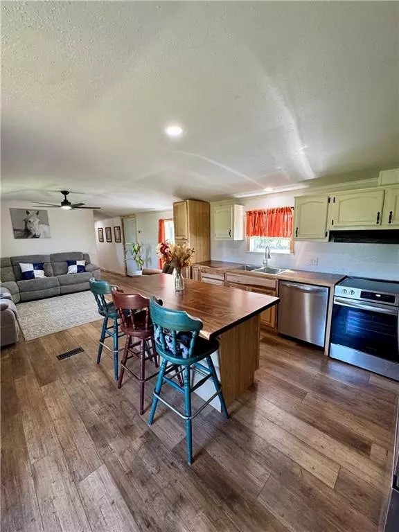 Fort Scott, KS 66701,549 180 ST