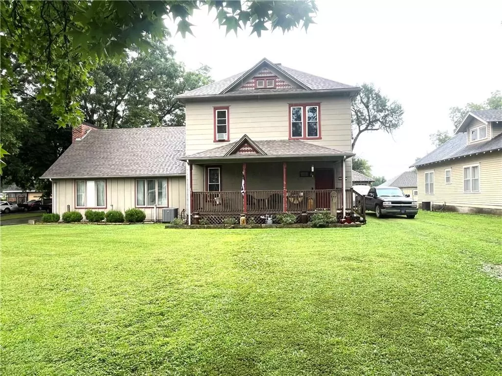 Chanute, KS 66720,638 S Central ST