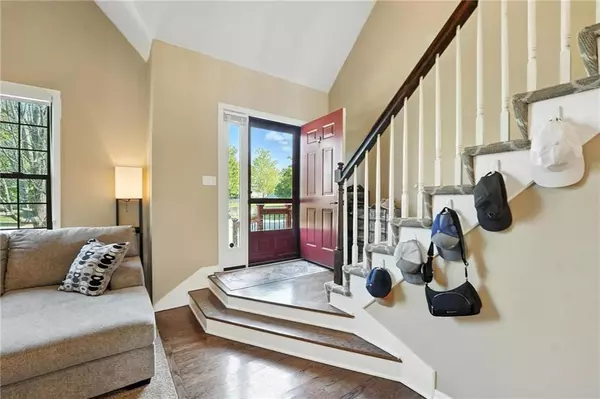 Olathe, KS 66062,16401 W 157th TER