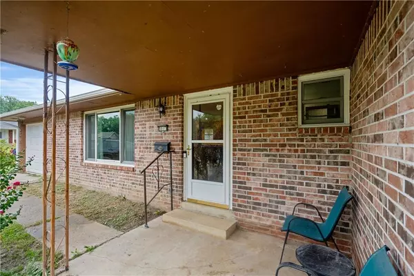 Caney, KS 67333,301 S Fawn ST