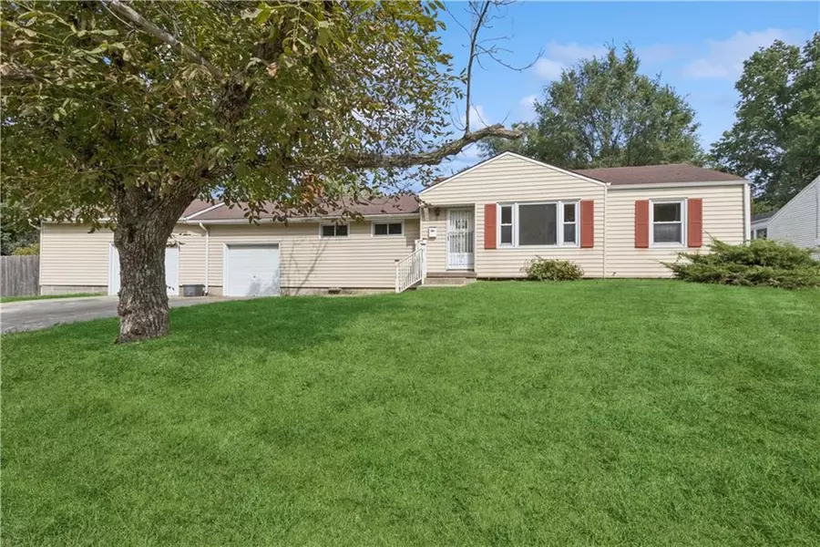 8117 Jarboe ST, Kansas City, MO 64114