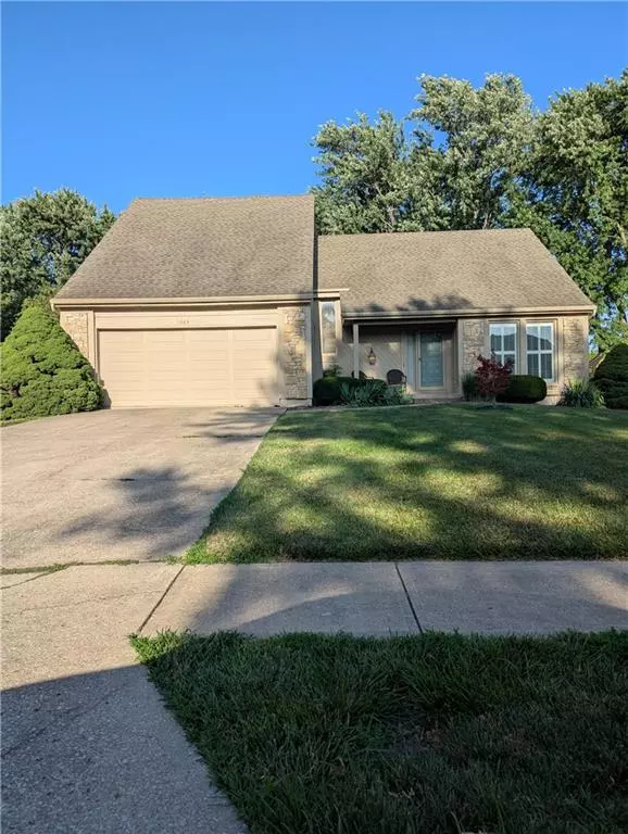 Overland Park, KS 66210,11663 Grant DR