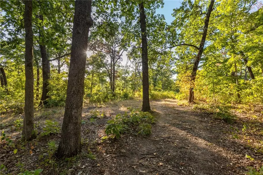 000 Partridge DR, Climax Springs, MO 65324