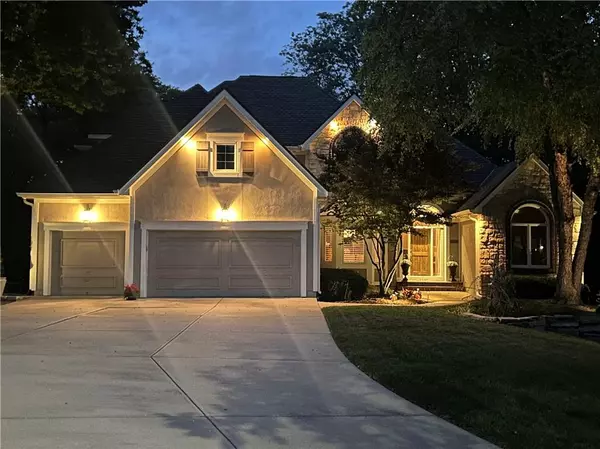 Leawood, KS 66209,4908 W 131st TER