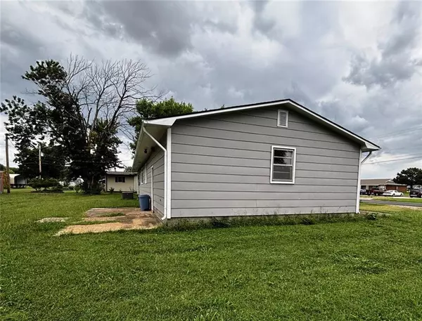 Chanute, KS 66720,1503 W 14th ST