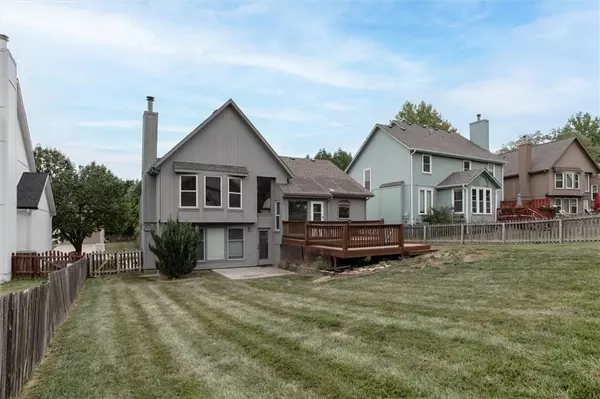 Shawnee, KS 66226,21715 W 52ND TER