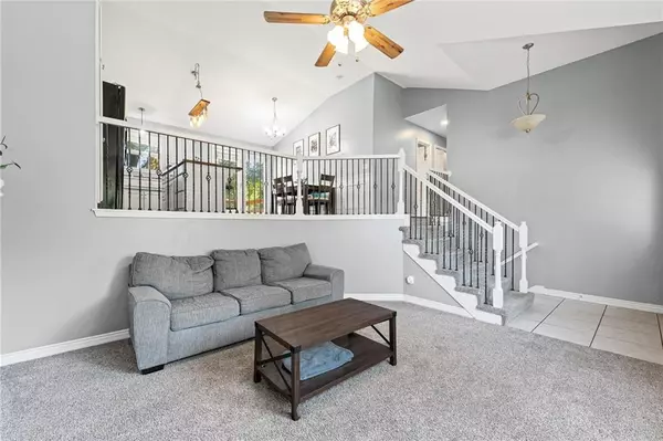 Buckner, MO 64016,102 Echo Ridge N/A
