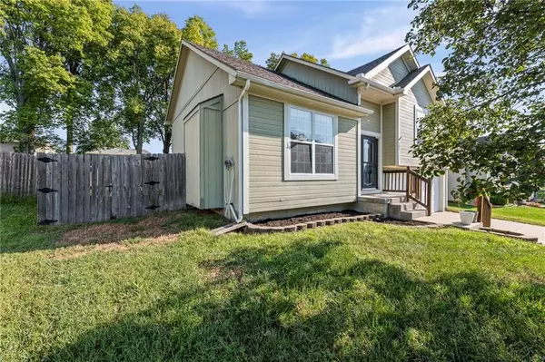 Buckner, MO 64016,102 Echo Ridge N/A