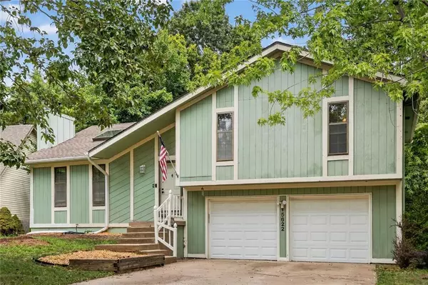 15622 W 126TH ST, Olathe, KS 66062