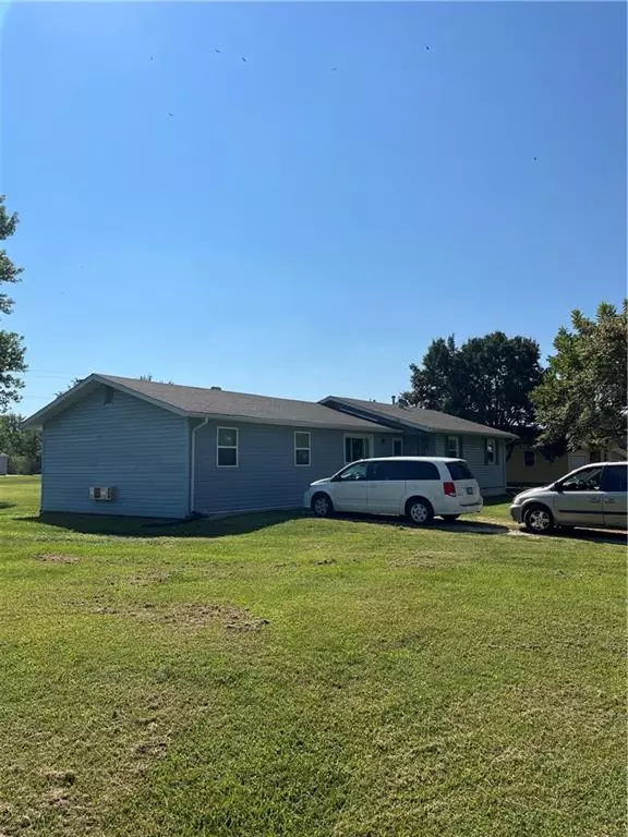 Moran, KS 66755,321 N Gas ST