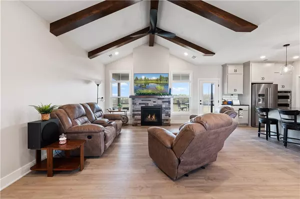 Dearborn, MO 64439,12185 Masonic DR