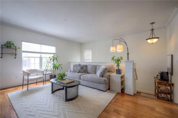 Leawood, KS 66211,11608 Tomahawk Creek Pkwy #L