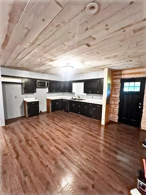 Other, KS 66760,104 Gulf ST