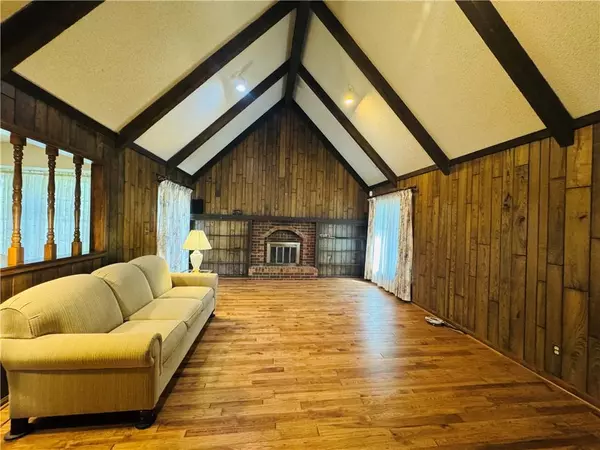 Kansas City, MO 64145,12800 locust ST