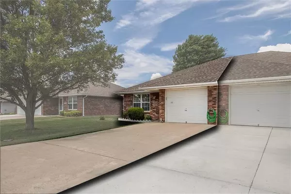 Grain Valley, MO 64029,1024 Christie LN