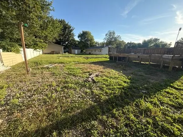 Holden, MO 64040,607 Saint Charles ST