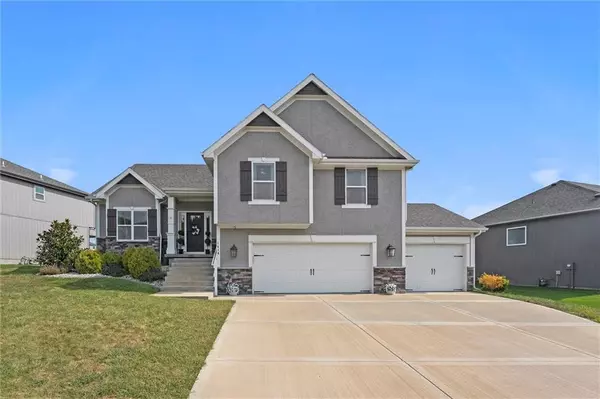 1410 NW 94 ST, Kansas City, MO 64155