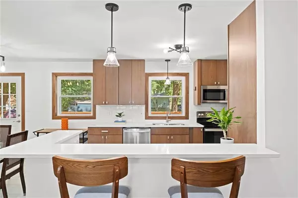 Overland Park, KS 66212,9231 Hardy ST