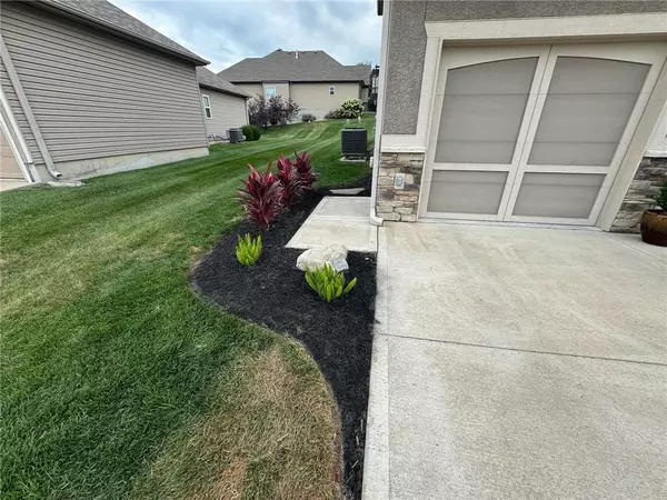 St Joseph, MO 64505,4206 Stonegate DR