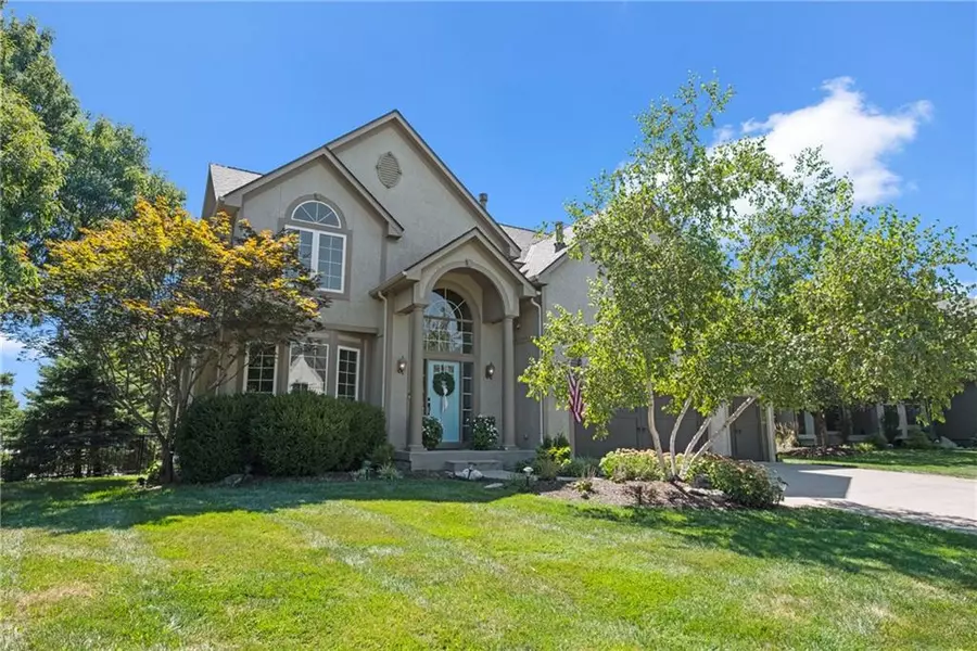 21907 W 56th ST, Shawnee, KS 66226