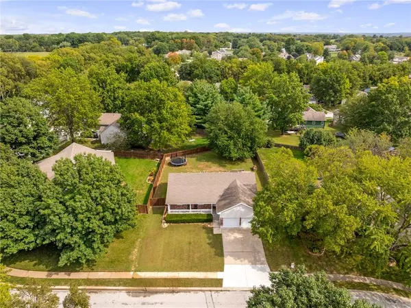 Blue Springs, MO 64014,1204 NE Quail Walk DR