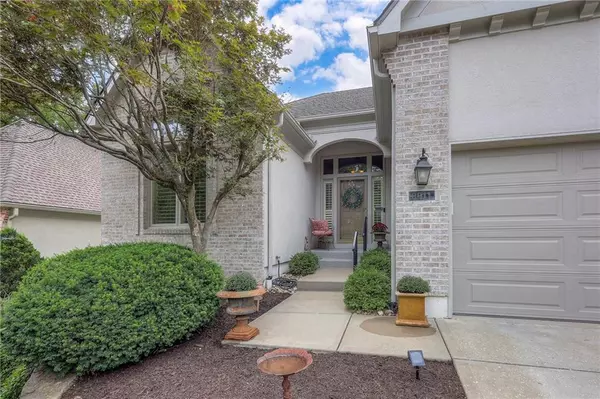 Overland Park, KS 66221,8811 W 142nd CT