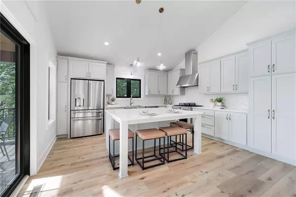 Lake Lotawana, MO 64086,48 M ST